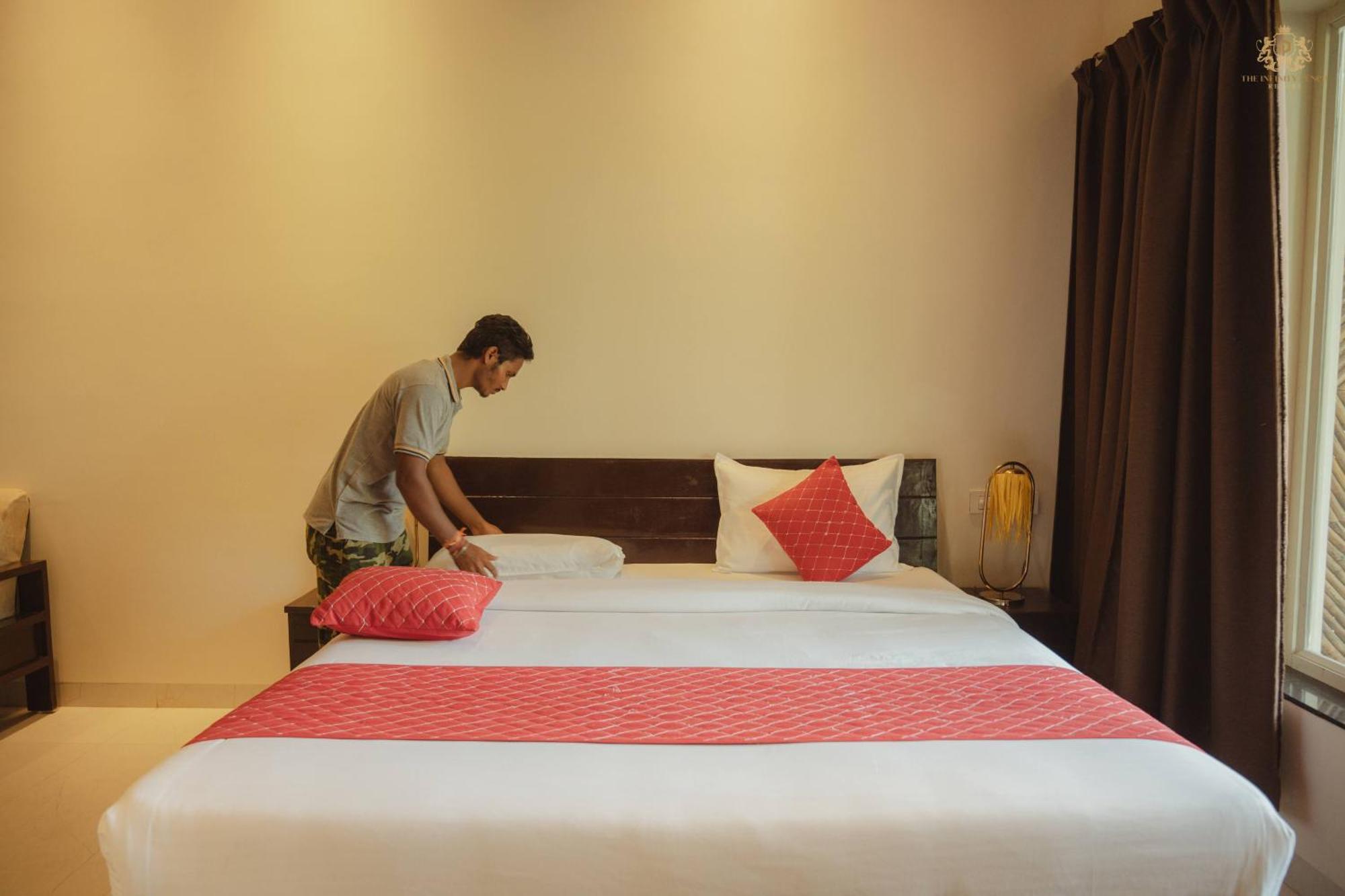The Infinity Pench Resort Khawāsa Exteriör bild